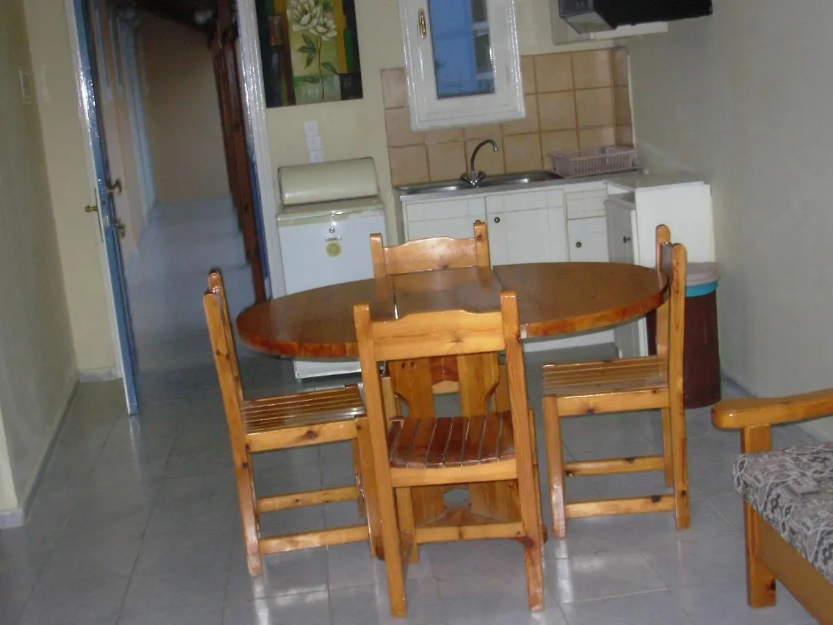 ** Lejlighedshotel Louisa Studios Poros  Grækenland