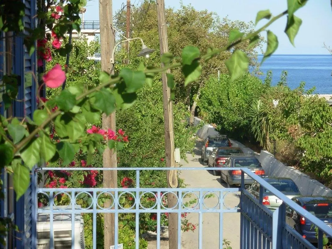 Louisa Studios 포로스 그리스
