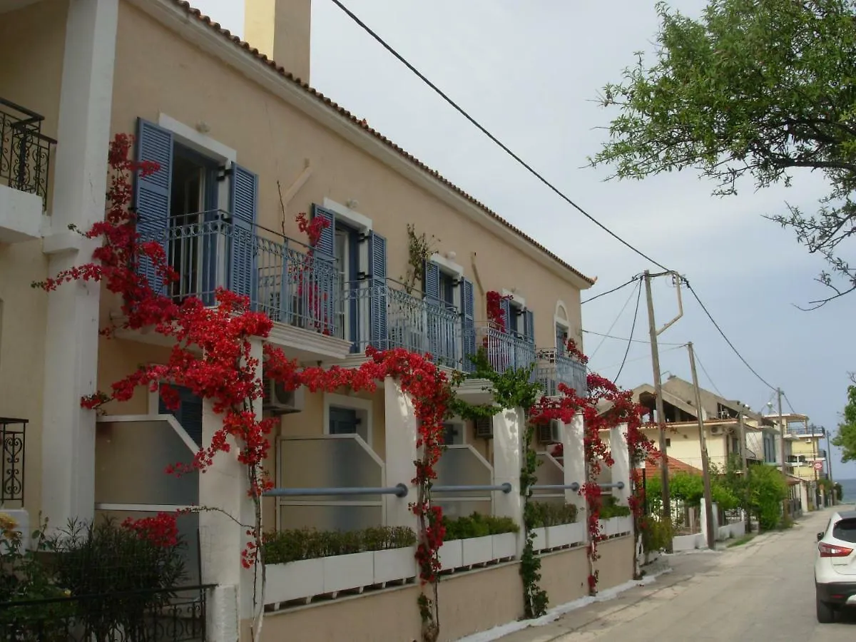 Louisa Studios 포로스